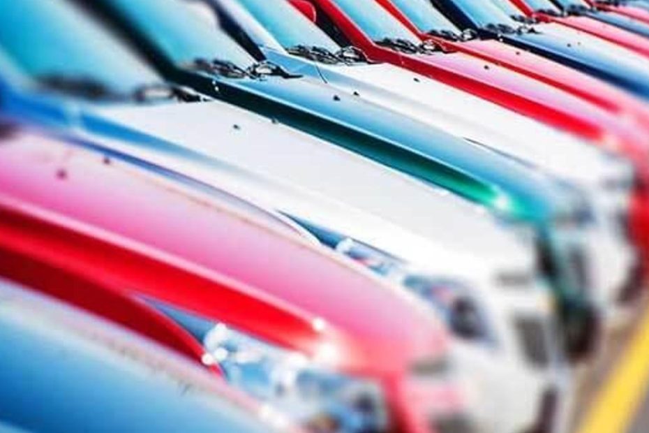 Οι πωλήσεις αυτοκινήτων και ελαφρών επαγγελματικών οχημάτων αυξήθηκαν κατά 25%.